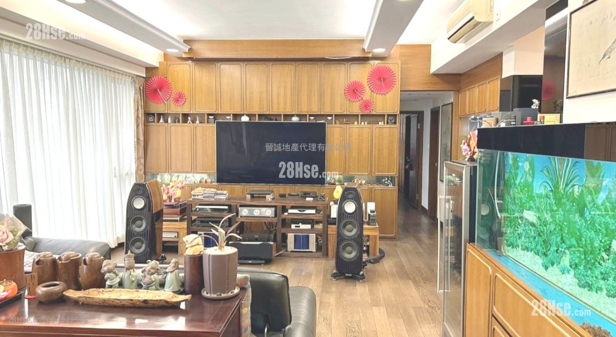 臨海4房高層！一梯兩伙有露台！連車位！極少放盤！ 11